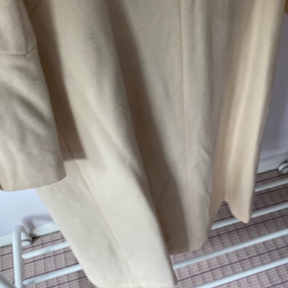 Cream Tempereley London Evening Coat - Picture 7 of 9